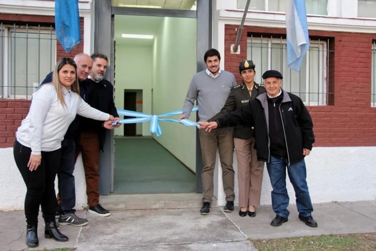 Se inauguró el Centro de Capacitación en el predio de Fabricaciones Militares Fray Luis Beltrán