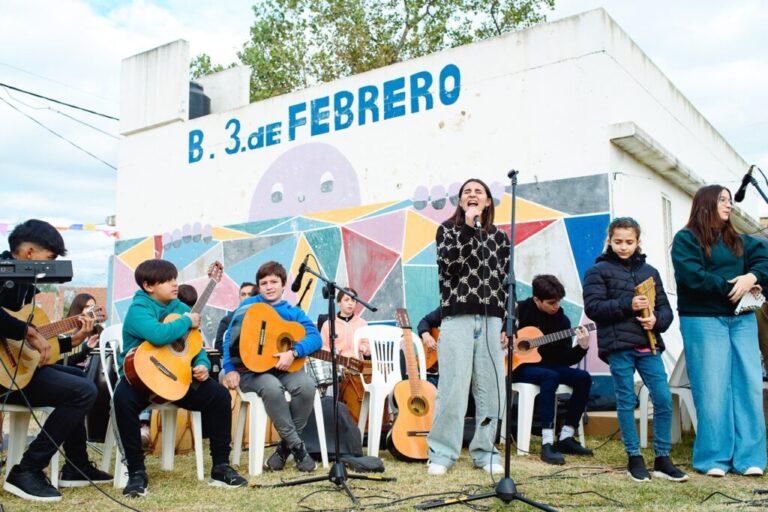 “Cultura en movimiento” desplegó diferentes propuestas en barrio 3 de Febrero