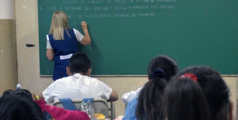 Asistencia Perfecta: se abonará este martes el premio a docentes públicos y privados