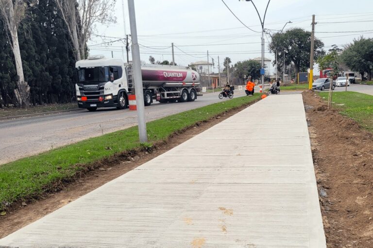 San Lorenzo amplía su red de bicisendas: avanza la construcción de la ciclovía de bulevar Mitre