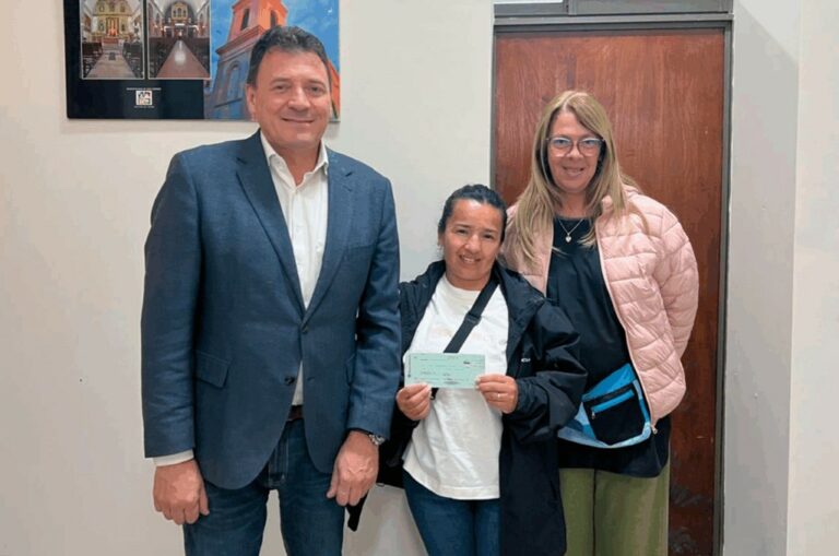 FAE: la Municipalidad otorgó .200.000 al jardín Nº 158 “Merceditas de San Martín” FAE: la Municipalidad otorgó .200.000 al jardín Nº 158 “Merceditas de San Martín”