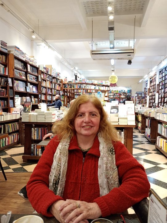 La rosarina Beatriz Vignoli ganó el Premio Nacional de Poesía La rosarina Beatriz Vignoli ganó el Premio Nacional de Poesía