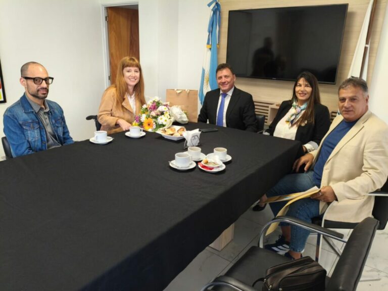 El intendente Raimundo distinguió a Pilar Mugica, que obtuvo un gran logro internacional en paraequitación