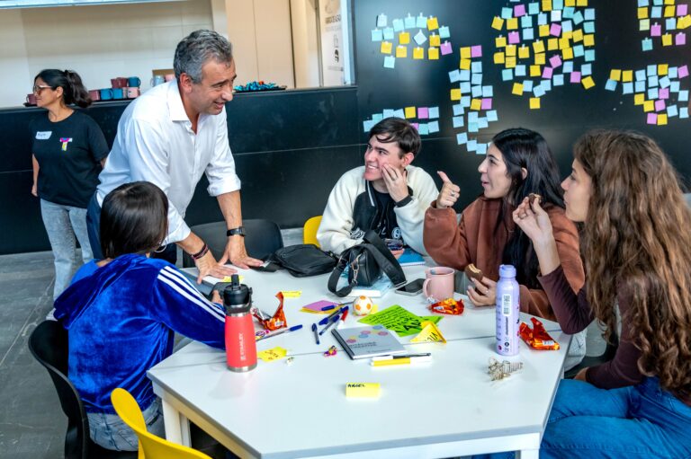 Comenzaron los cursos de oficios digitales en Tecnoteca Comenzaron los cursos de oficios digitales en Tecnoteca