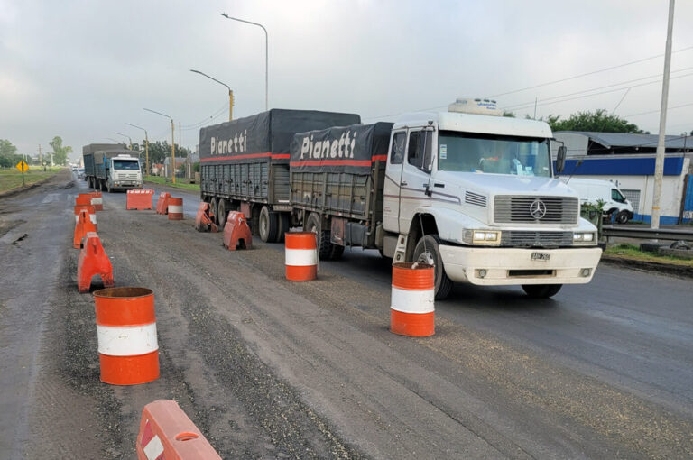 La Municipalidad de San Lorenzo repara un tramo de la ruta A012