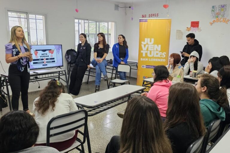 La Municipalidad brinda orientación vocacional y ocupacional en las escuelas secundarias de San Lorenzo